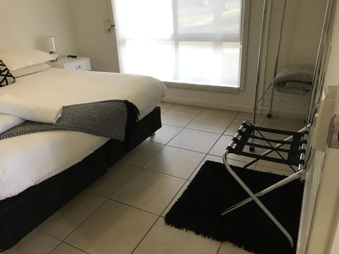 Mildura Holiday Villas - Food Delivery Shop 10