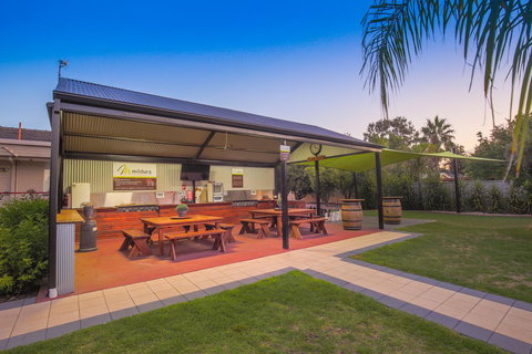Mildura Holiday Villas - Food Delivery Shop 25