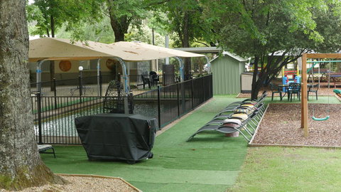 Adina Lodge Holiday Apartments - Food Delivery Shop 19