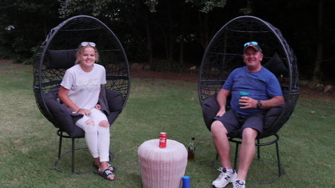 Adina Lodge Holiday Apartments - Food Delivery Shop 9