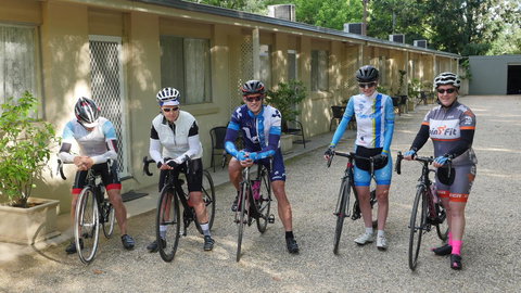 Adina Lodge Holiday Apartments - Food Delivery Shop 7