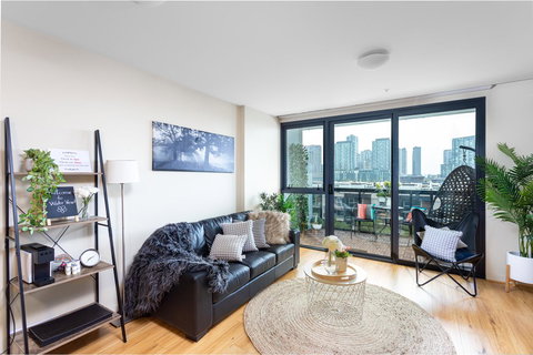 Water Views, Lovely 2BRs, Free Tram Zone, Close To Everything! - Food Delivery Shop 5