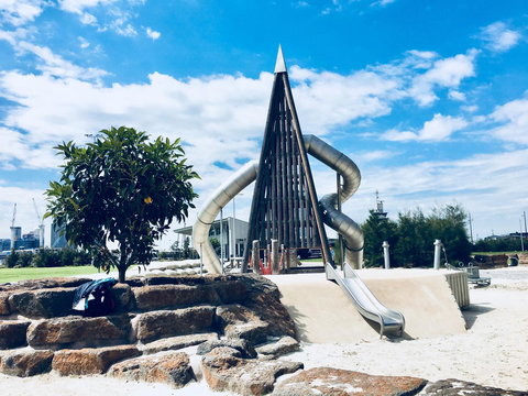 Water Views, Lovely 2BRs, Free Tram Zone, Close To Everything! - Food Delivery Shop 17