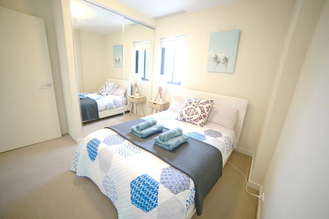 Water Views, Lovely 2BRs, Free Tram Zone, Close To Everything! - Food Delivery Shop 9