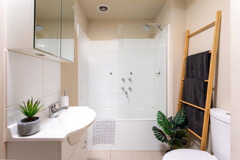 Water Views, Lovely 2BRs, Free Tram Zone, Close To Everything! - Food Delivery Shop 13