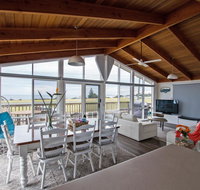 Stunning Waterfront only 10 minutes to Phillip Island - Pet Friendly - Food Delivery Shop