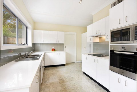 The Beach Townhouse - Food Delivery Shop 2