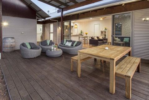 The Deck - Food Delivery Shop 2