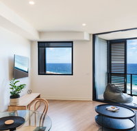 The Edge - Luxurious Waterfront Apartment - Food Delivery Shop