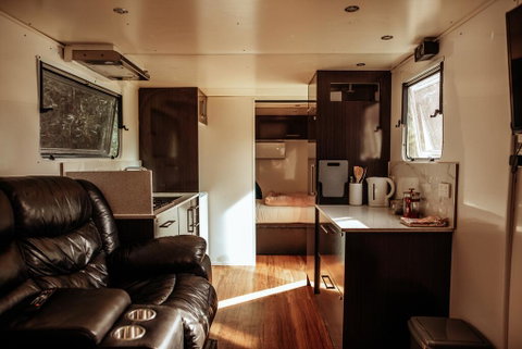 The Grampians Caravan - Food Delivery Shop 0