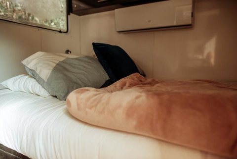 The Grampians Caravan - Food Delivery Shop 2