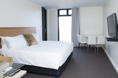 The Griff Motel - Pet Food Australia 1