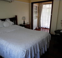 The Hideaway Luxury BB Retreat - Food Delivery Shop