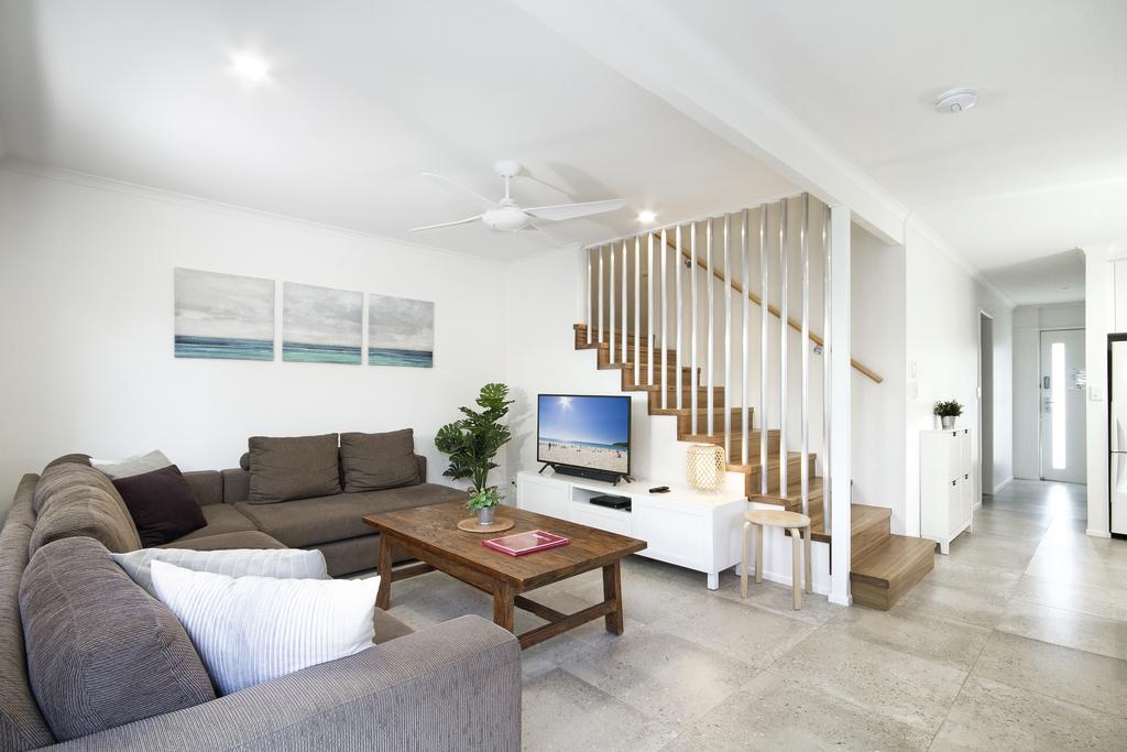 Noosa QLD Food Delivery Shop