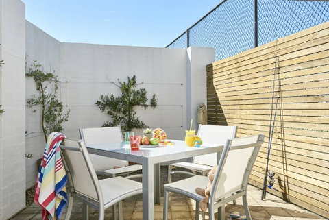 The Moorings At Metung - Food Delivery Shop 3