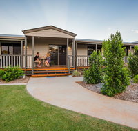 The Rocks Motel - Food Delivery Shop