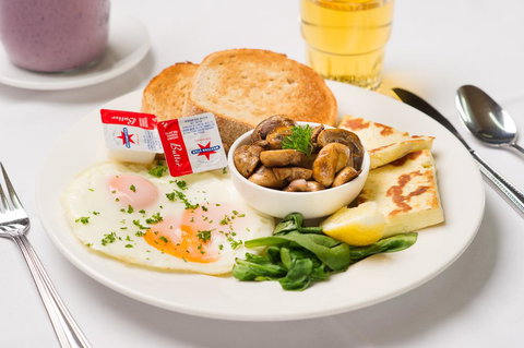 The Standpipe Golf Motor Inn - Pet Food Australia 2