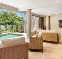The Stanwell Beach Glass House - beach  pool - Food Delivery Shop