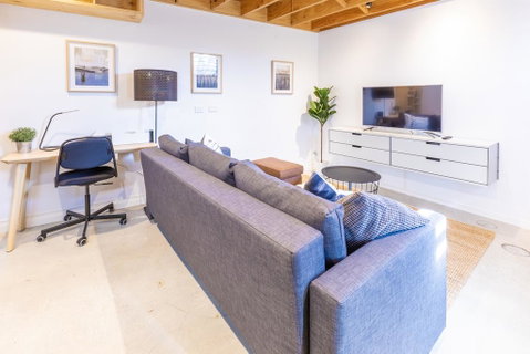 The Studio At Waterloo - Food Delivery Shop 0