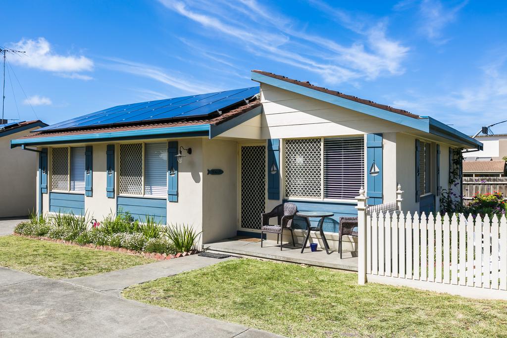 Torquay VIC Food Delivery Shop