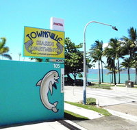 Townsville Seaside Apartments - Food Delivery Shop