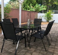 Townsville Wistaria Spacious Home - Food Delivery Shop
