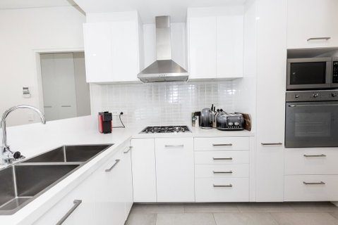 Trendy, Self Contained Inner City Apartment - Food Delivery Shop 1