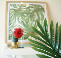 Tropical Delight 1 bedroom apt - Food Delivery Shop