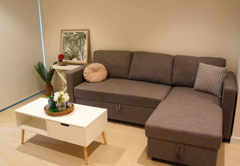 Tropical Delight 1 Bedroom Apt - Food Delivery Shop 2