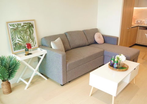 Tropical Delight 1 Bedroom Apt - Food Delivery Shop 1