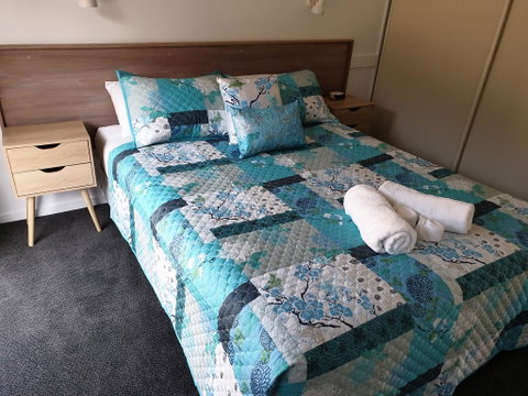 Tuncurry Lakes Resort - Food Delivery Shop 3