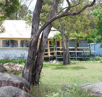 Twisted Gum Vineyard Cottage - Food Delivery Shop