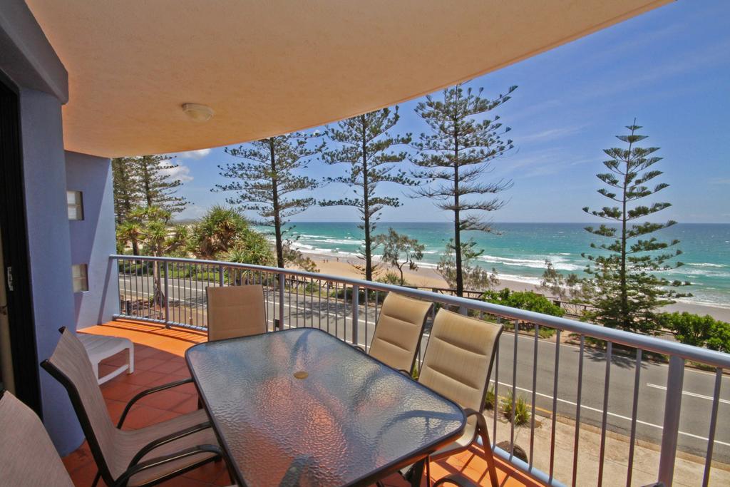 Coolum Beach QLD Food Delivery Shop