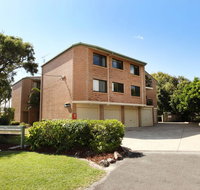 Unit 7 Belander Court 34 Perry Street Coolum Beach AIR CONDITIONED 400 BOND LINEN SUPPLIED - Food Delivery Shop