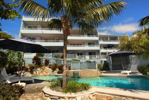 Unit 9, Coolum Blueseas Apartments, 59-61 Coolum Tce, Coolum Beach, 400 BOND, LINEN INCLUDED - Food Delivery Shop 1