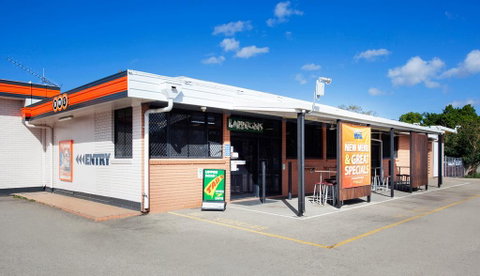 Upper Ross Hotel - Food Delivery Shop 0
