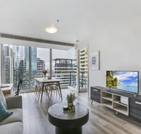 Views and hotel-style extras in a great location - Food Delivery Shop