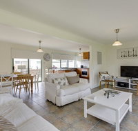 Villa de mer at Phillip Island - Food Delivery Shop