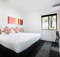 Villawood Hotel - Food Delivery Shop