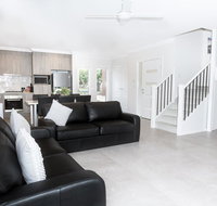 Wagga Apartments 5 - Food Delivery Shop