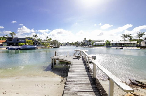 Waterfront On Witta Circle - Food Delivery Shop 0