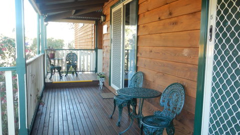 Avala Accommodation Daylesford - Food Delivery Shop 24