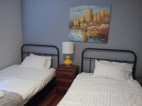 Avala Accommodation Daylesford - Food Delivery Shop 7