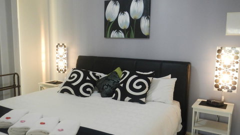 Avala Accommodation Daylesford - Food Delivery Shop 17