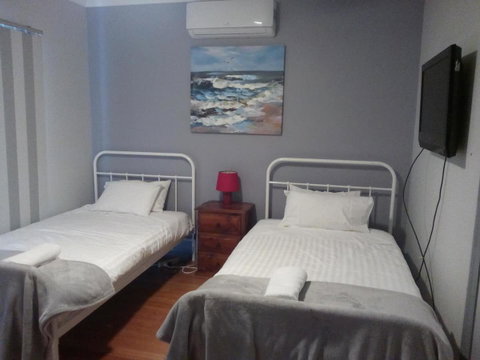Avala Accommodation Daylesford - Food Delivery Shop 6