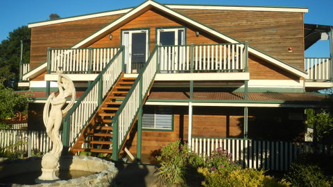 Avala Accommodation Daylesford - Food Delivery Shop 3