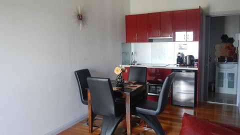 Avala Accommodation Daylesford - Food Delivery Shop 14