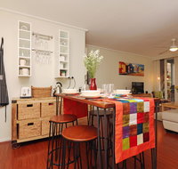 Colour Pop Fitzroy - 3 bedroom pet friendly - Food Delivery Shop
