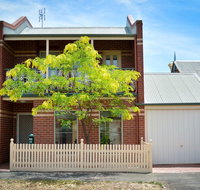 Turner Terrace - Food Delivery Shop