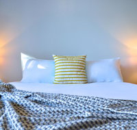 Mansfield Apartments - Food Delivery Shop